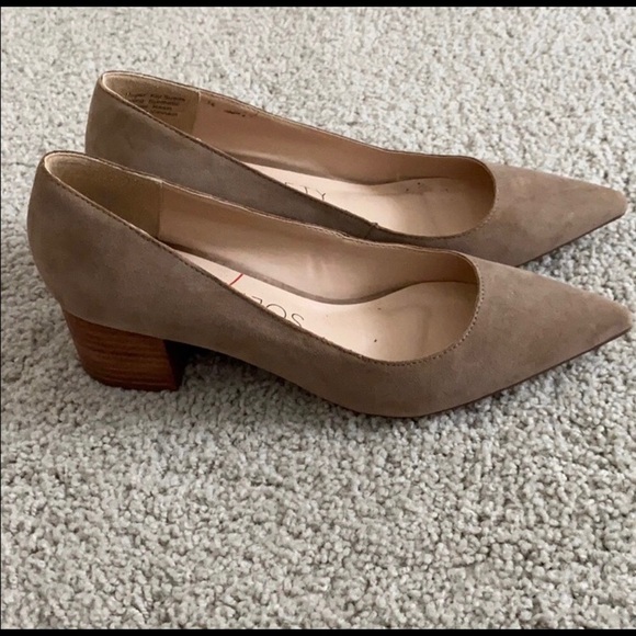 sole society nude pointy toe with chunky heel - Picture 2 of 2